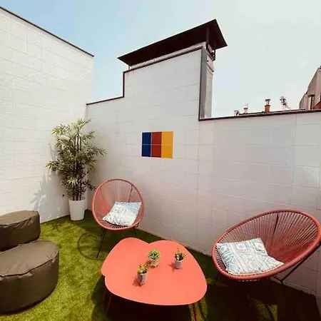 Apartment Centrico Y De Diseno Con Parking