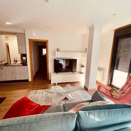 Centrico Y De Diseno Con Parking Lejlighed Vigo