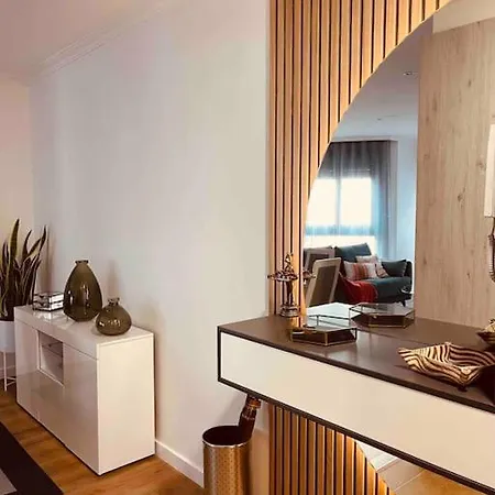 Centrico Y De Diseno Con Parking Apartment