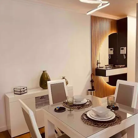 Apartment Centrico Y De Diseno Con Parking *